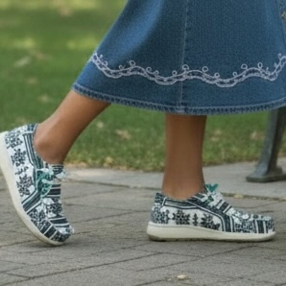 NEW Ariat Hilo Stark Southwest Shoes Women’s 7.5 Aztec Print Chimayo Limited Ed - Picture 7 of 15